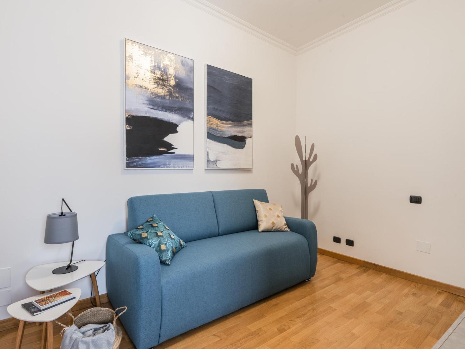 The Rent - Four-room A Few Steps From The Trevi Fountain Appartement